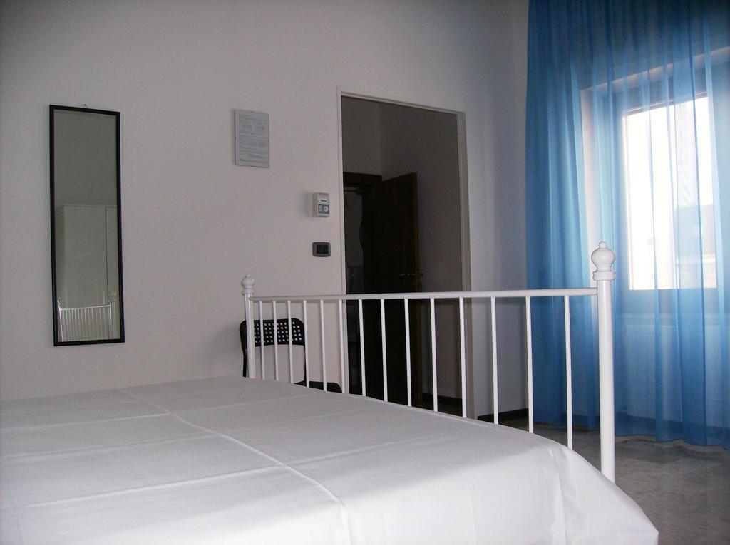Bed and Breakfast Sant'Ermete Matino Habitación foto